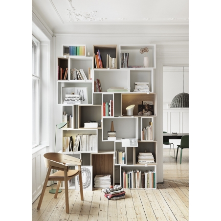 Stacked Medium - Con Retro