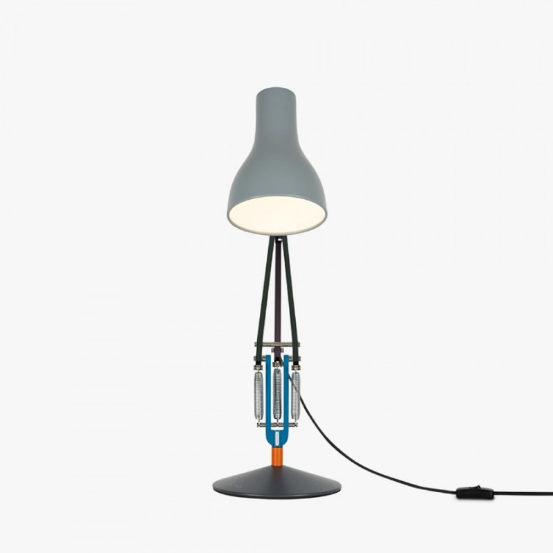 Type 75 Desk Lamp Smith Special Edition TWO Type 75 Desk Lamp Smith Special Edition TWO
