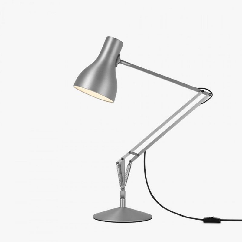 Type 75 Desk Lamp