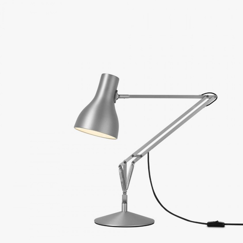 Type 75 Desk Lamp