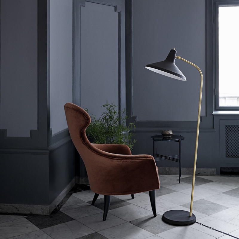 G10 Floor Lamp