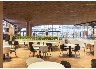 CityLIFE Shopping District, Milano; lounge & dining area